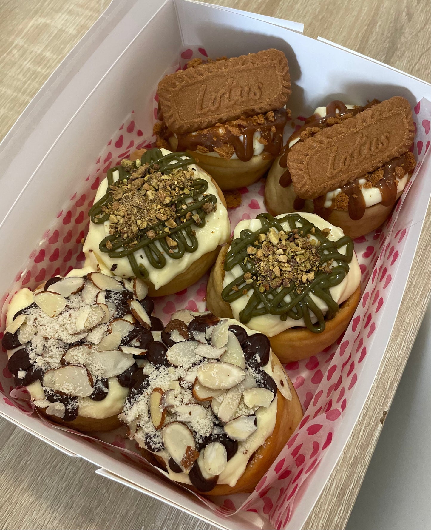 Premium Cinny Swirls  - Party by the Dozen