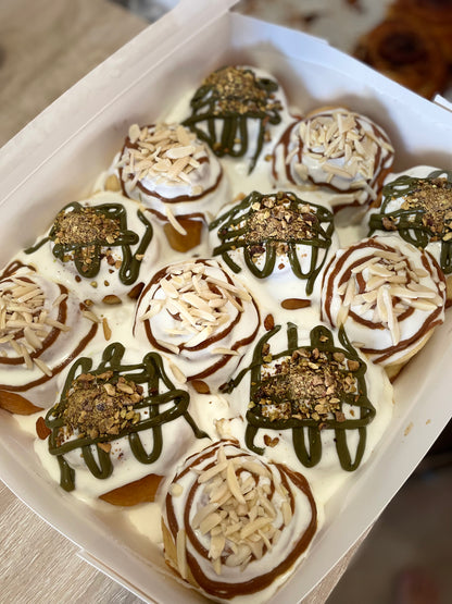 Premium Cinny Swirls  - Party by the Dozen
