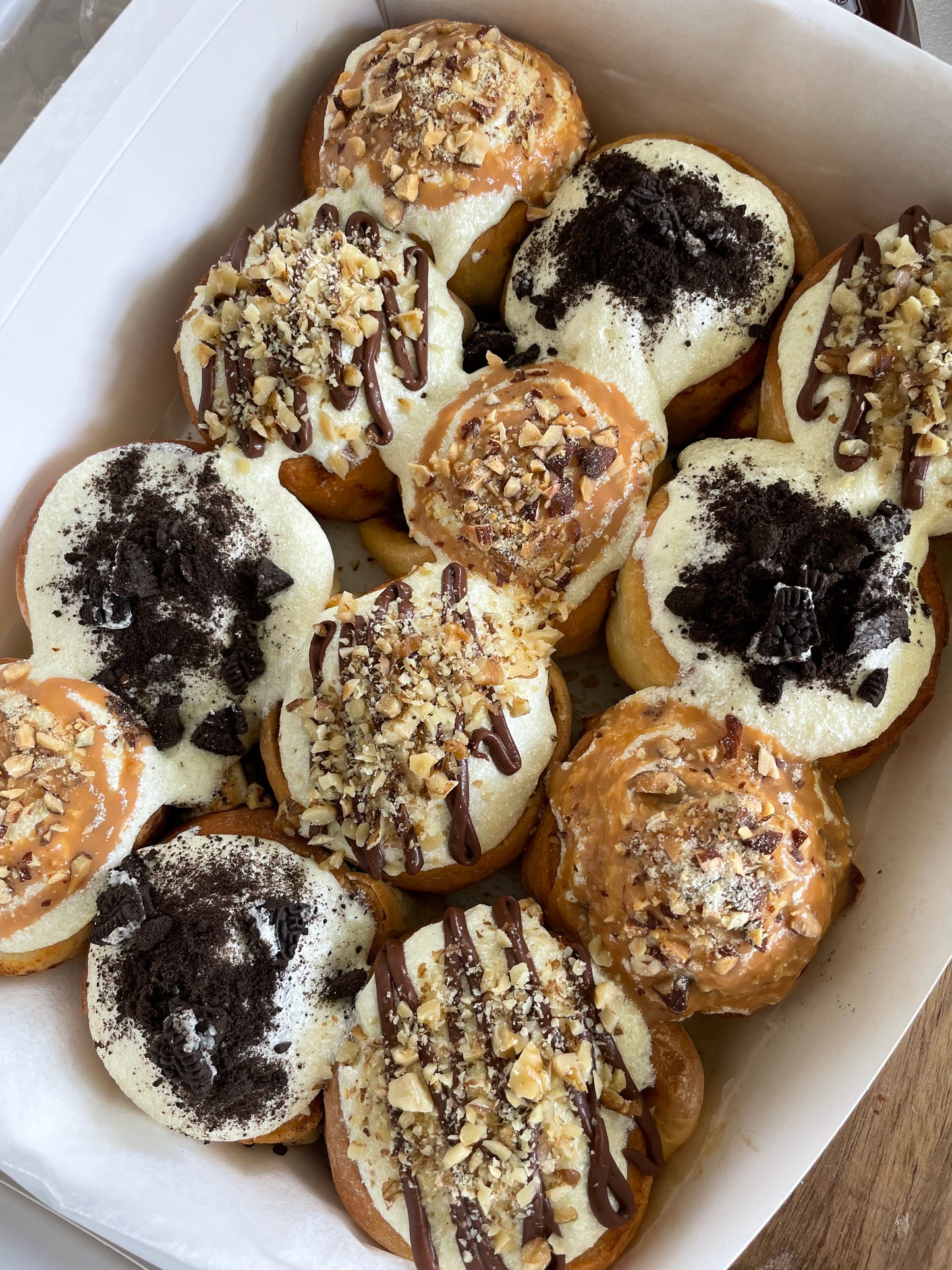 Classic Cinny Swirls  - Party by the Dozen