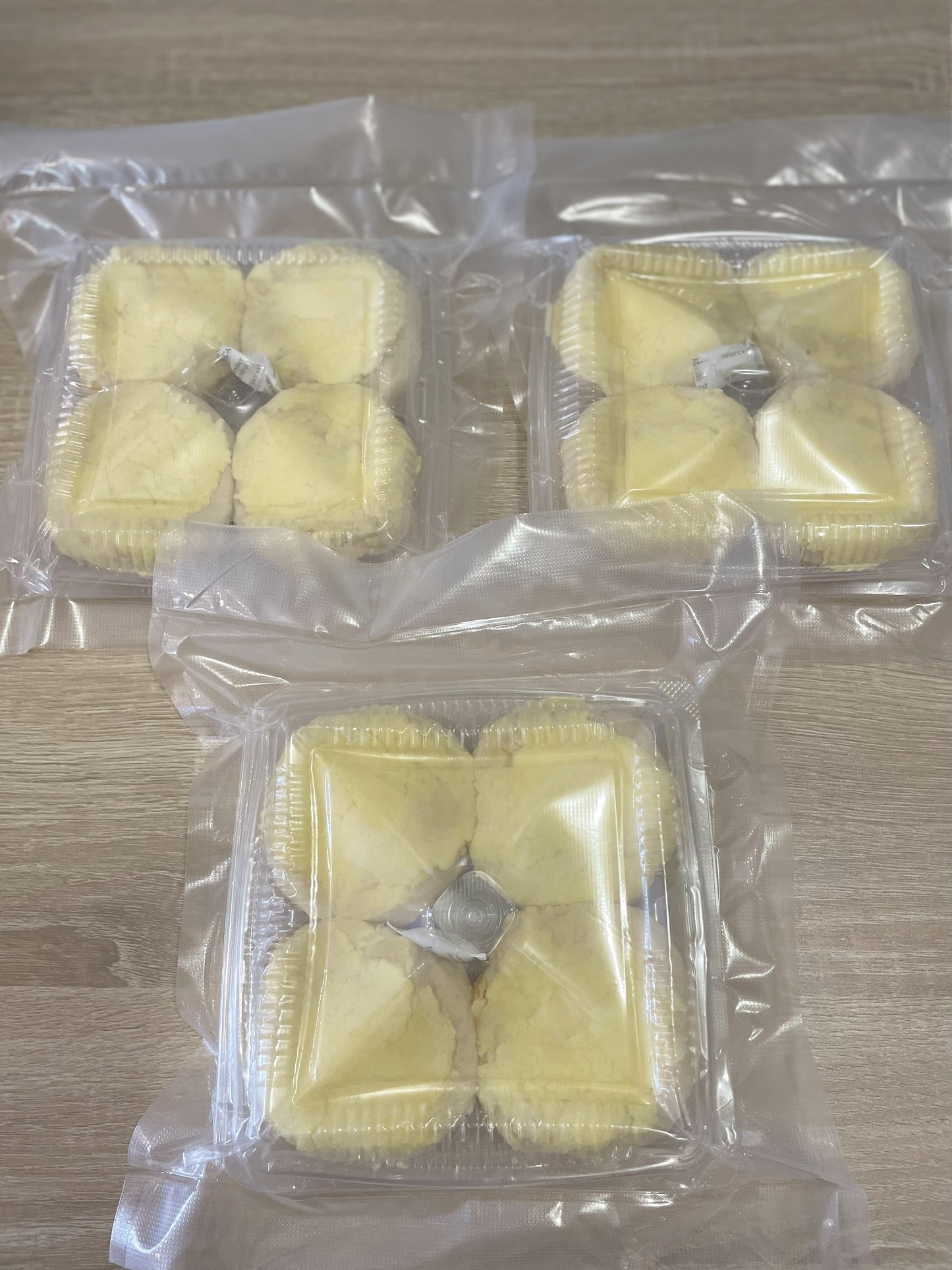 Shippable Treats - 6pcs Pan De Quezo - Vacuum Sealed
